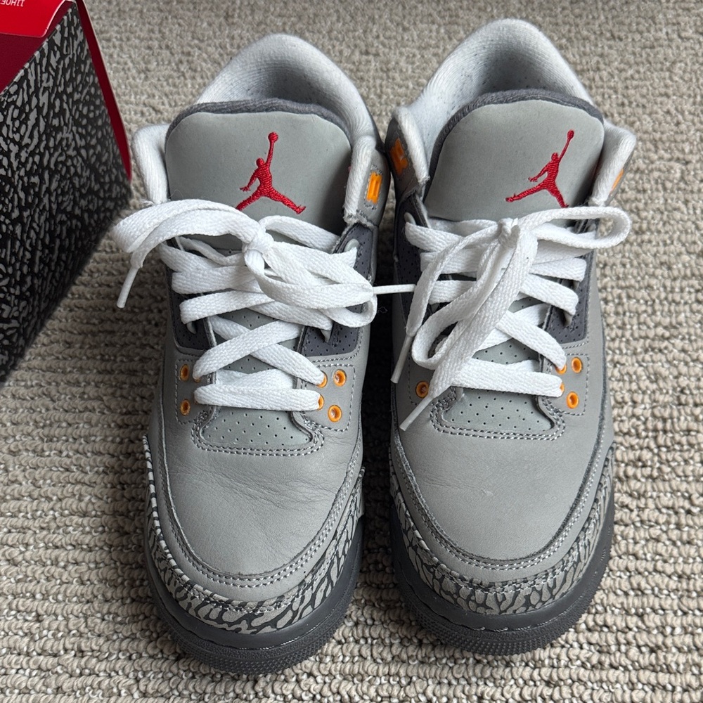 Cool Grey Retro Jordan 3 size 6Y